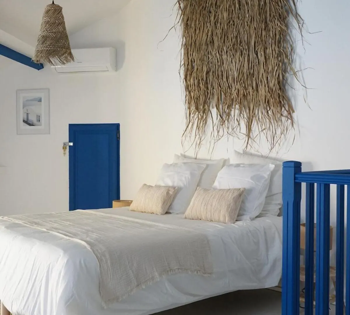 Casaia - Santorin - Chambre Avec Salle De Bain Privee Hyeres 0*,  France